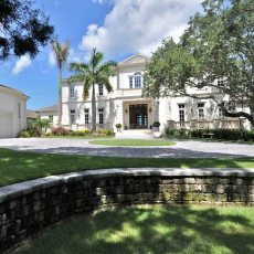 Impeccably appointed coastal estate home